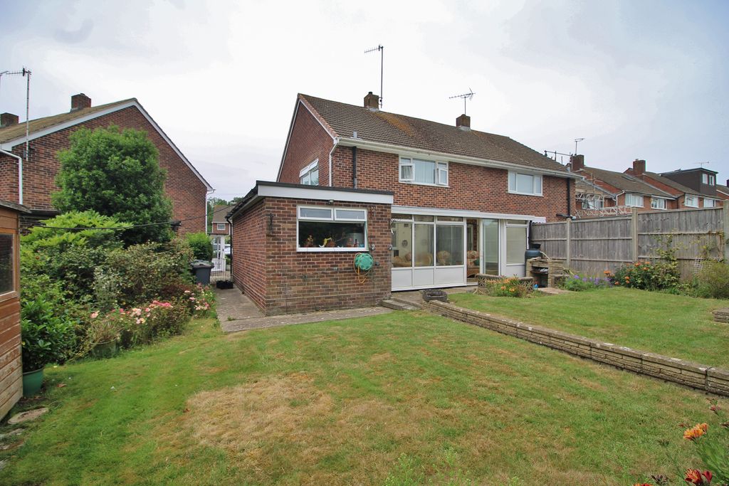 Property photo 2 of 19