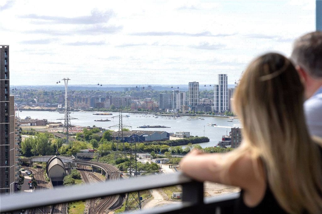 Property photo 2 of 12 Balcony