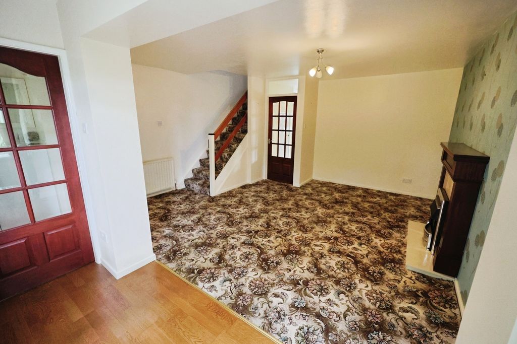 Property photo 2 of 12 Pbox-Img.Jpg