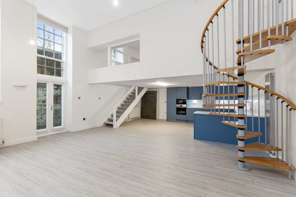 Property photo 3 of 20 Property Image 3