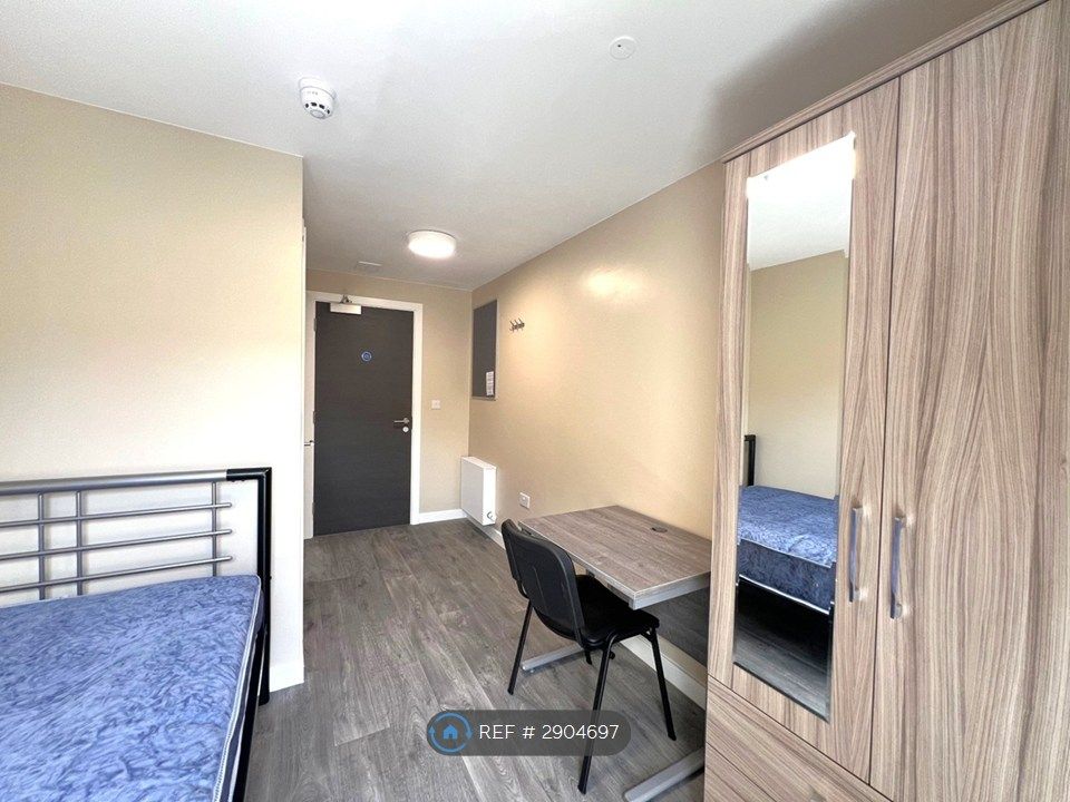 Property photo 3 of 6