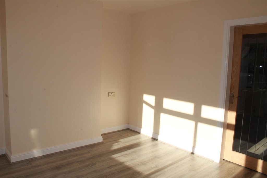 Property photo 2 of 18 Img_8785.Jpg