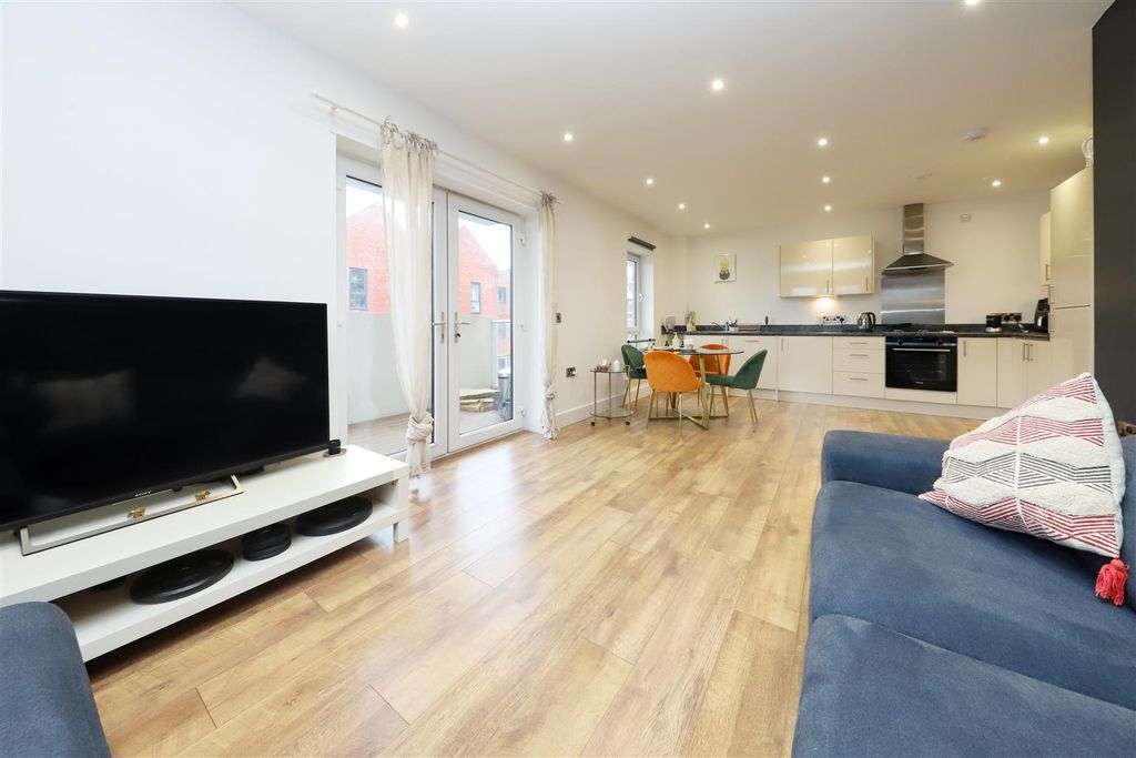 Property photo 2 of 15