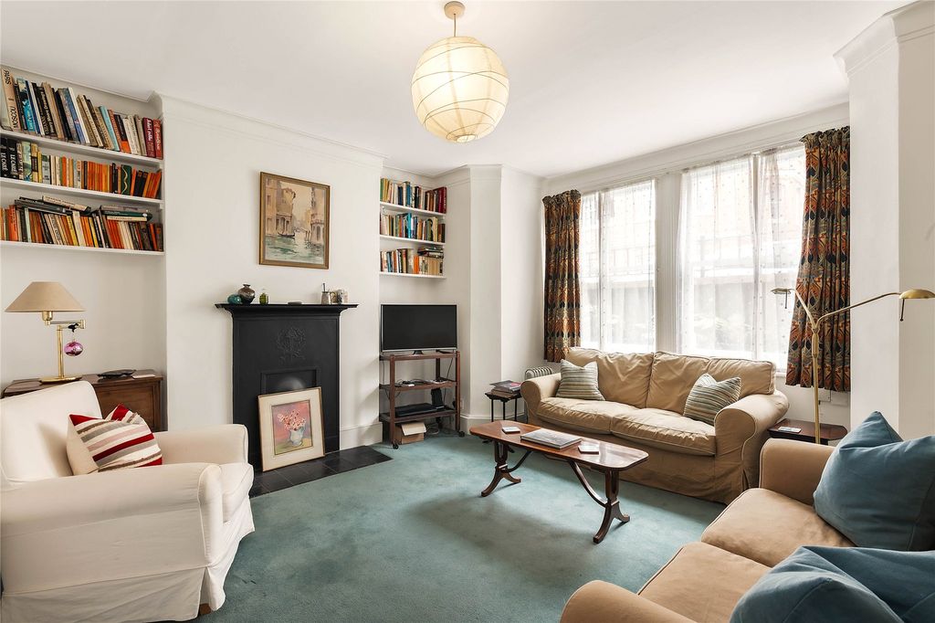 Property photo 2 of 8 Picture No. 01