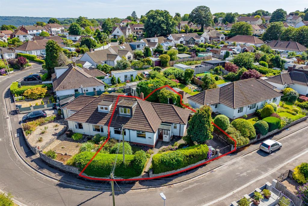 Property photo 2 of 43 Westwind, 17 Quantock Road, Portishead, North Some