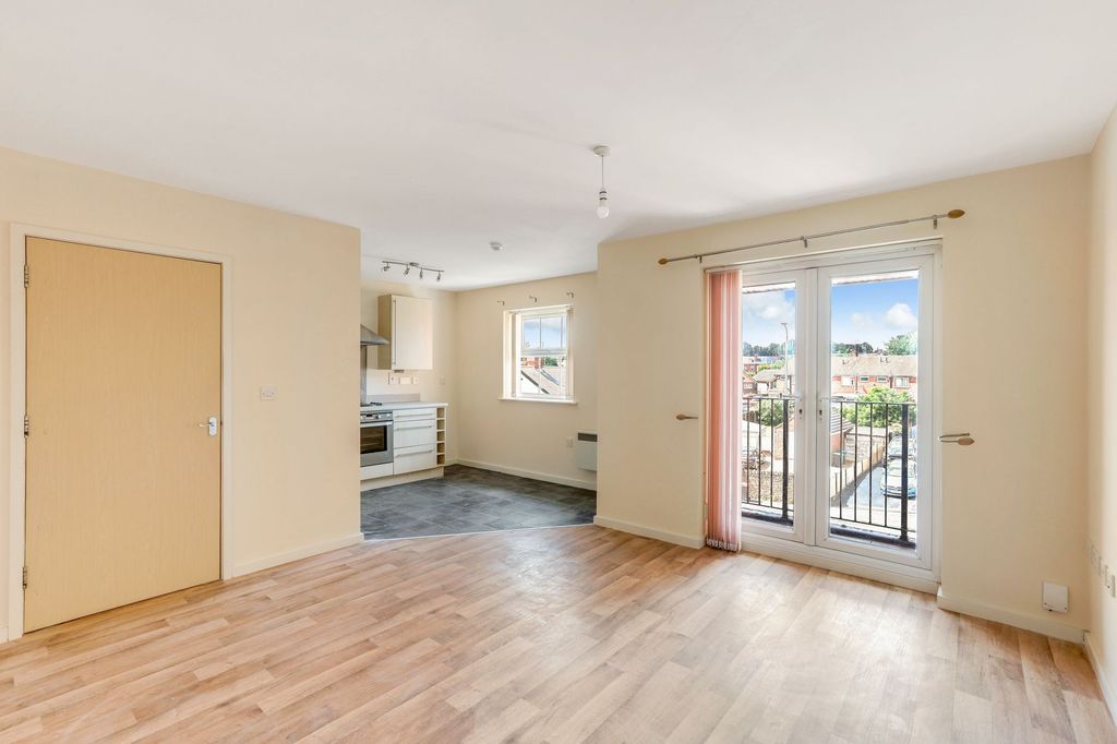 Property photo 2 of 14