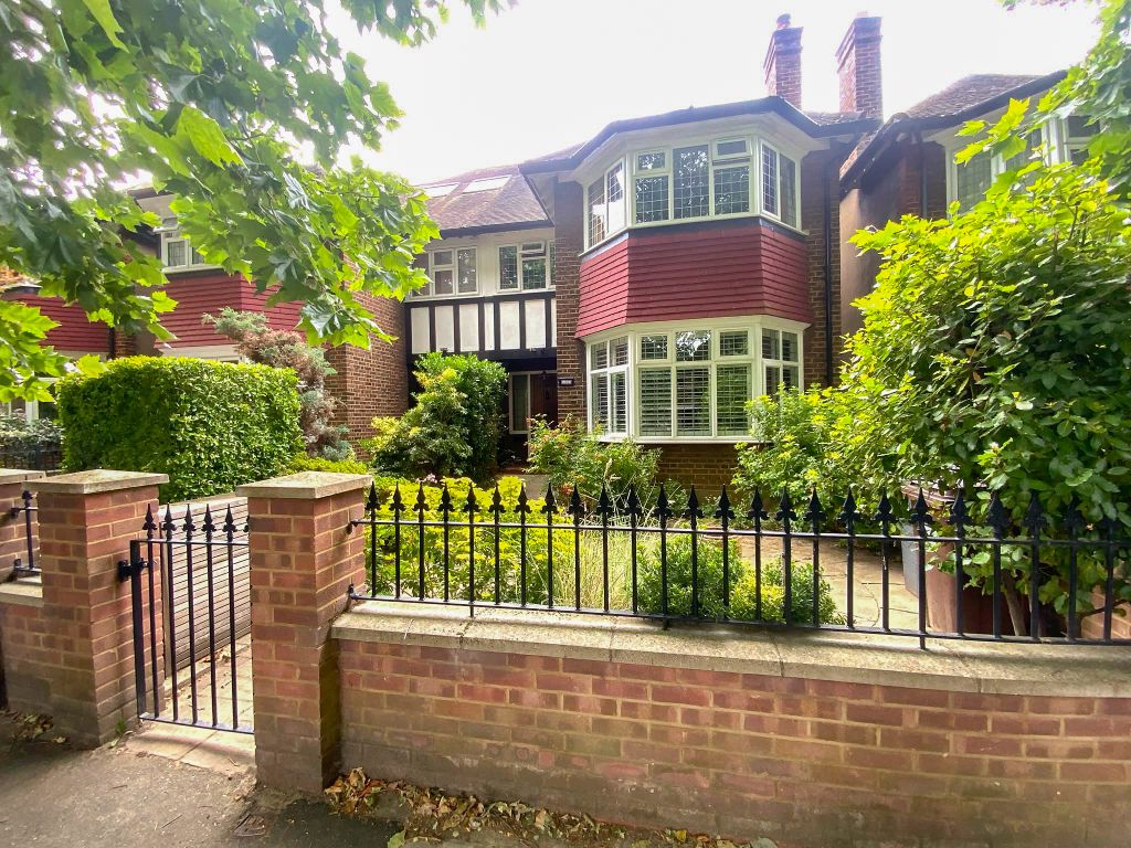 Property photo 1 of 20