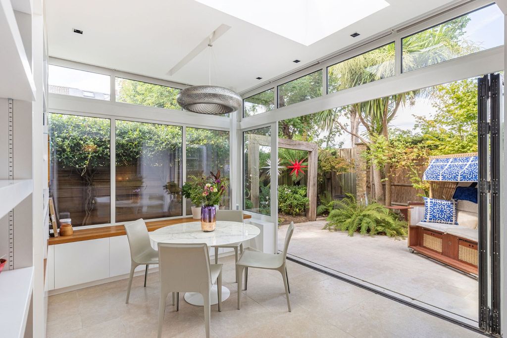 Property photo 1 of 14 5371061