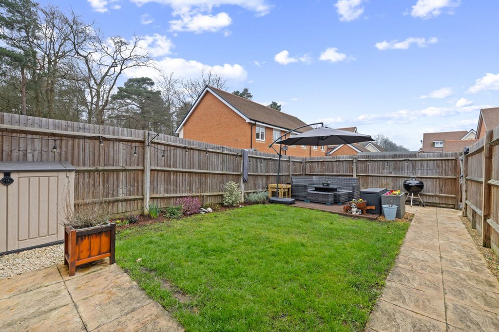 Property photo 2 of 20 Garden