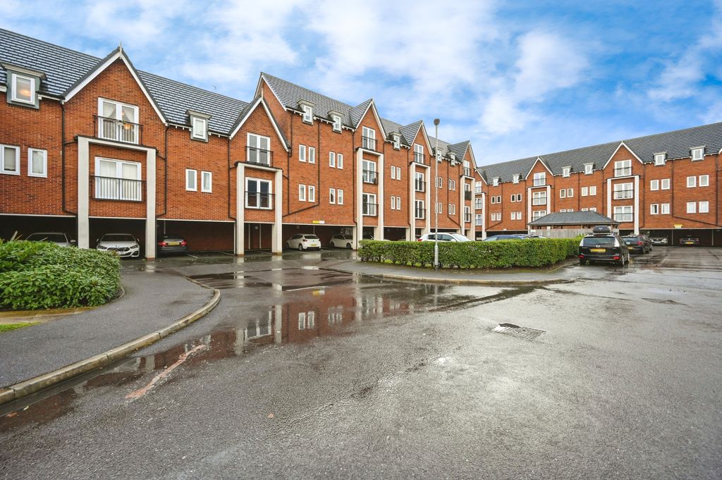 Property photo 1 of 15