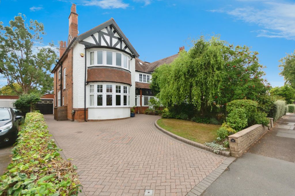 Property photo 1 of 29 Photo