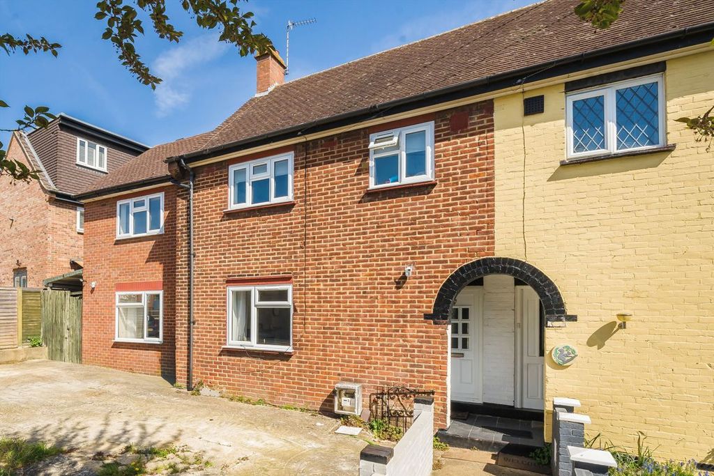 Property photo 1 of 9