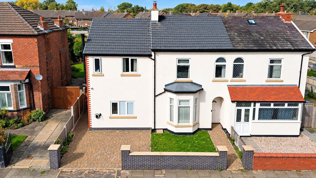 Property photo 2 of 22 5525543