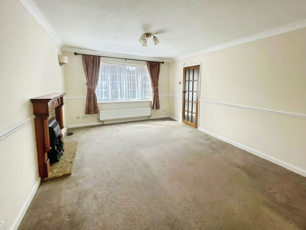 Property photo 3 of 15