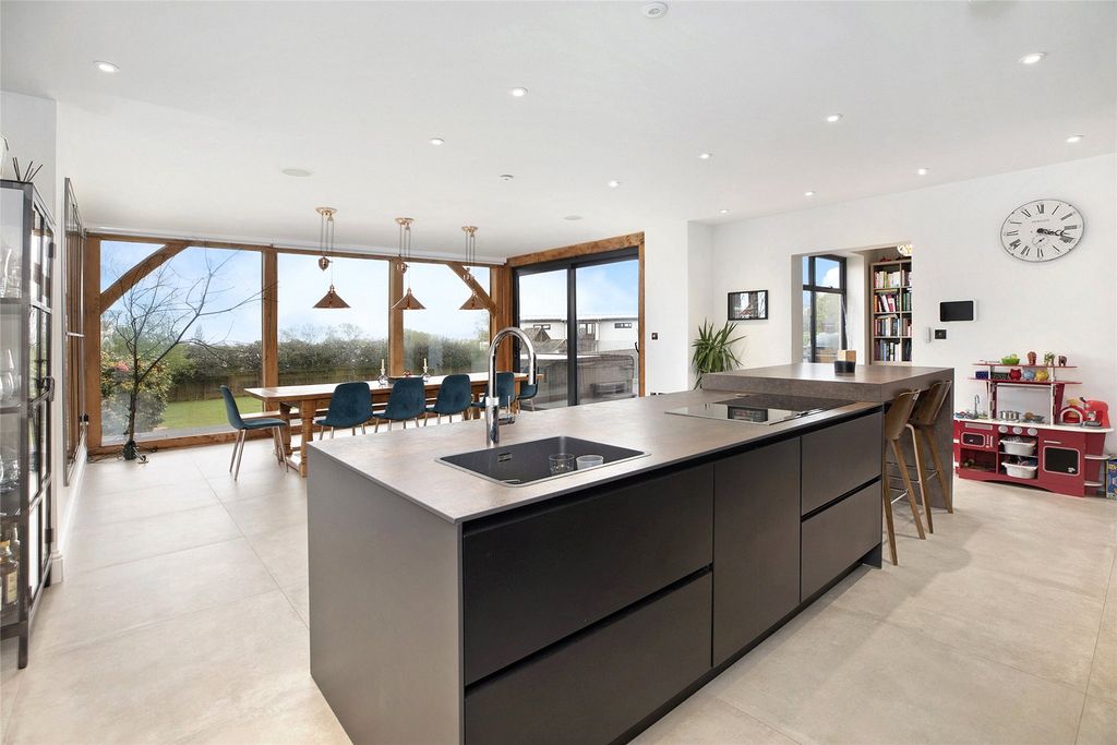 Property photo 3 of 15 Kitchen