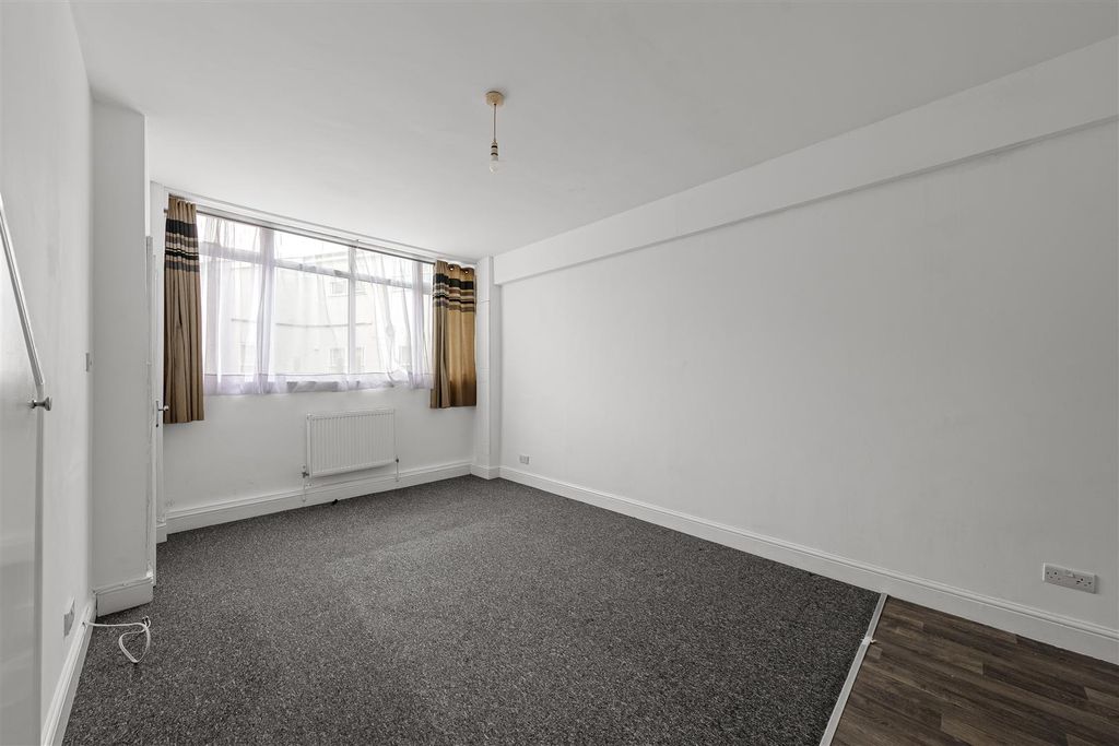 Property photo 2 of 10 094A3953.Jpg