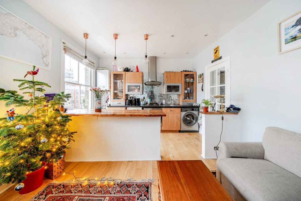 Property photo 2 of 13 Picture No. 09