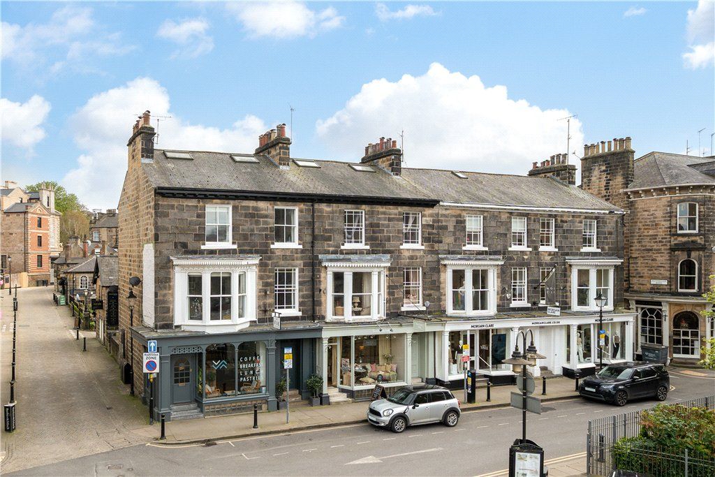 Property photo 1 of 25 Montpellier Gardens