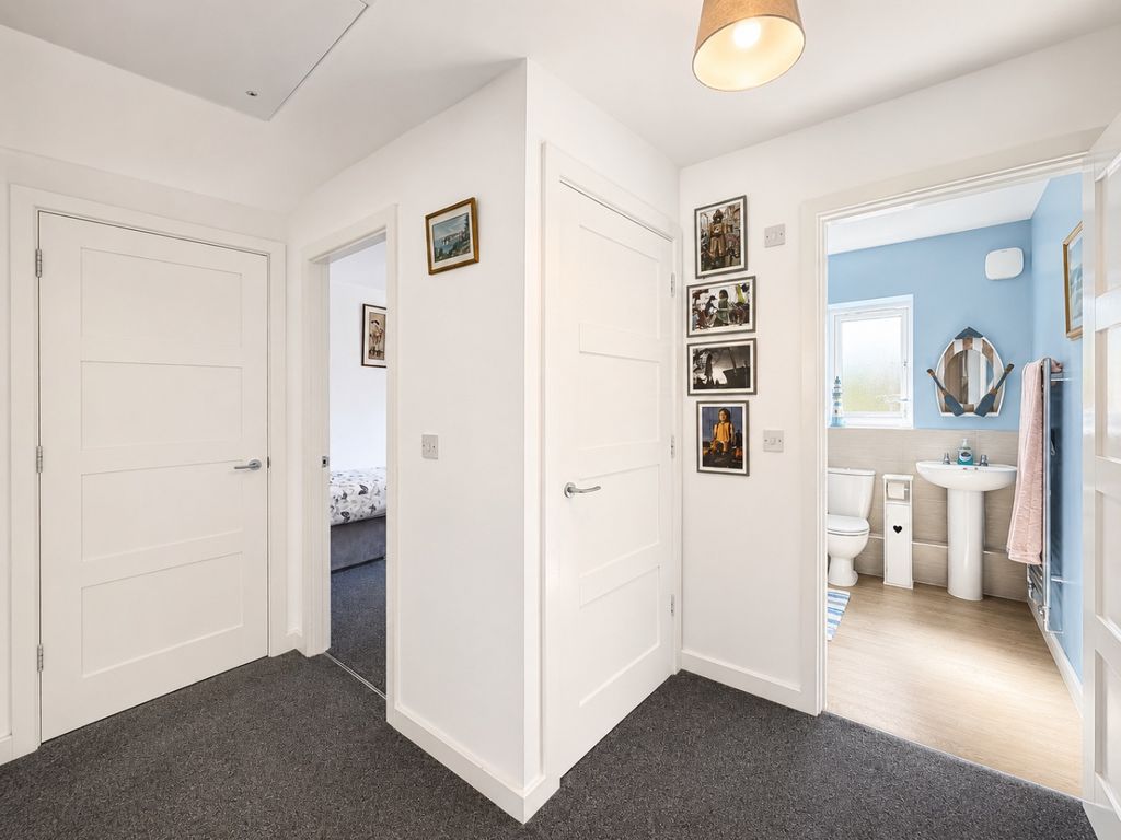 Property photo 3 of 12 5339808
