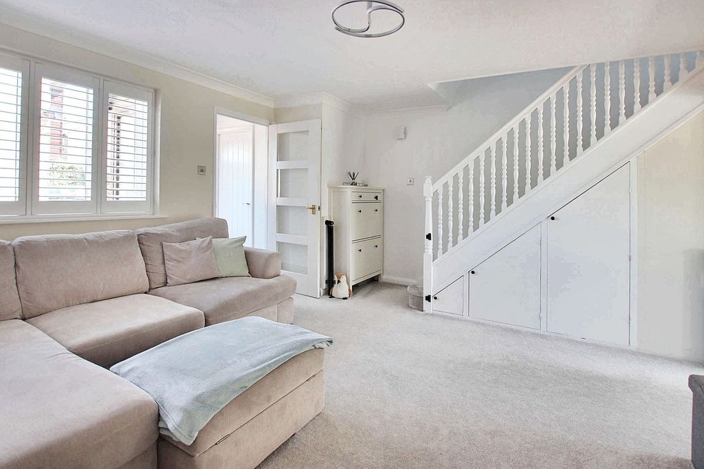 Property photo 2 of 15