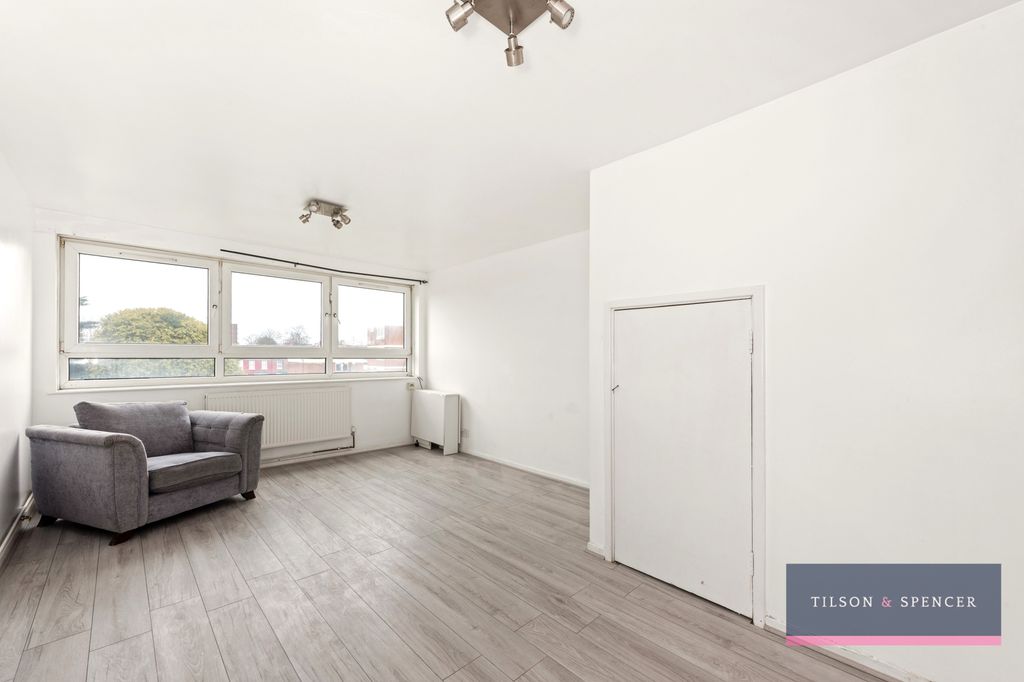 Property photo 2 of 12 2