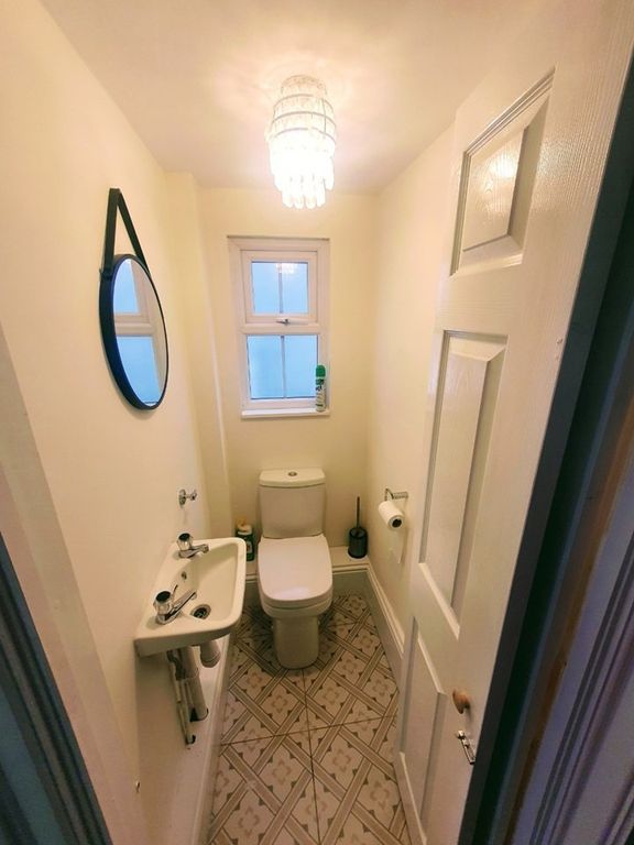 Property photo 3 of 6