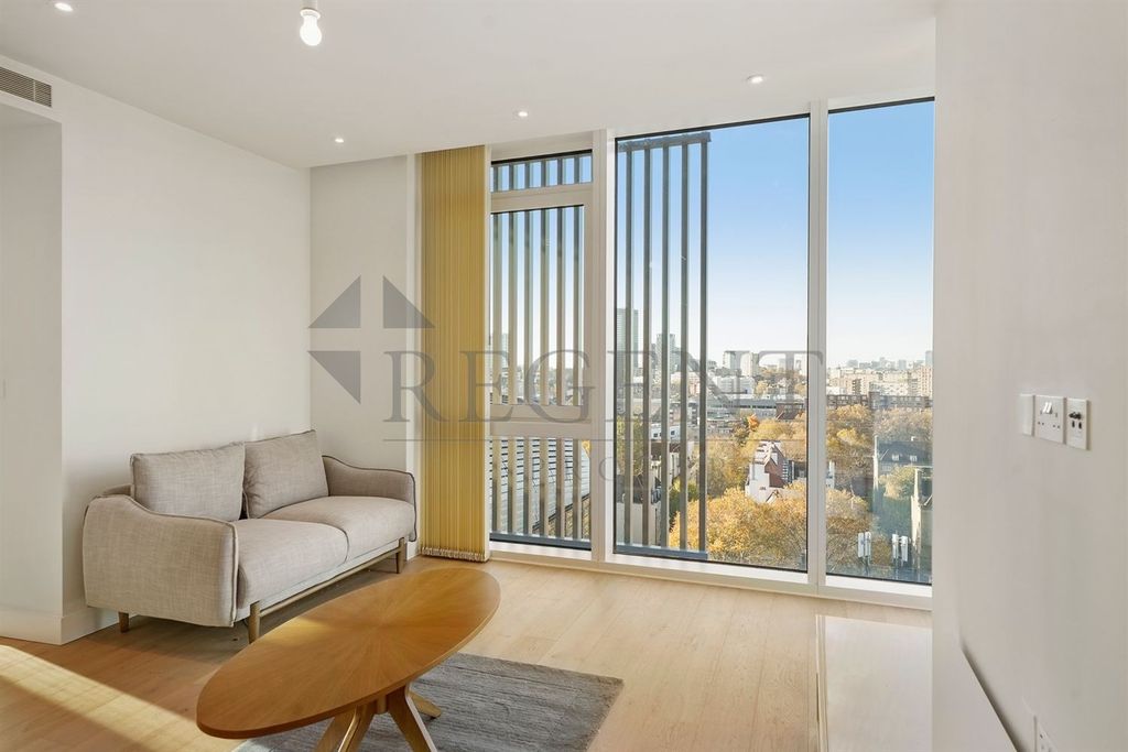 Property photo 2 of 12 Reception