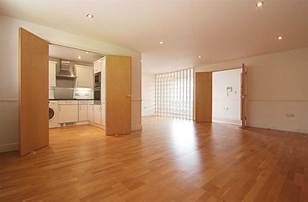 Property photo 3 of 15 Picture No. 26