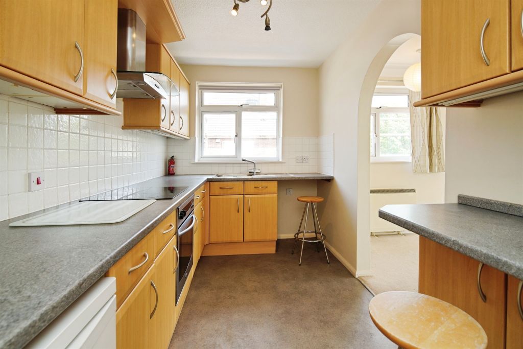 Property photo 3 of 17