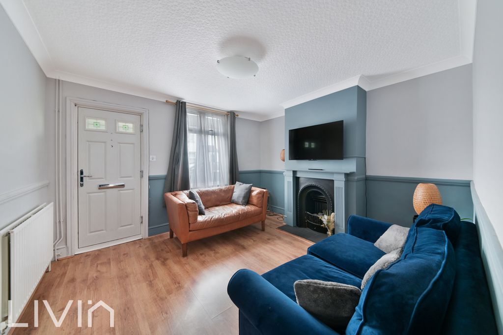 Property photo 1 of 12 Photo 1