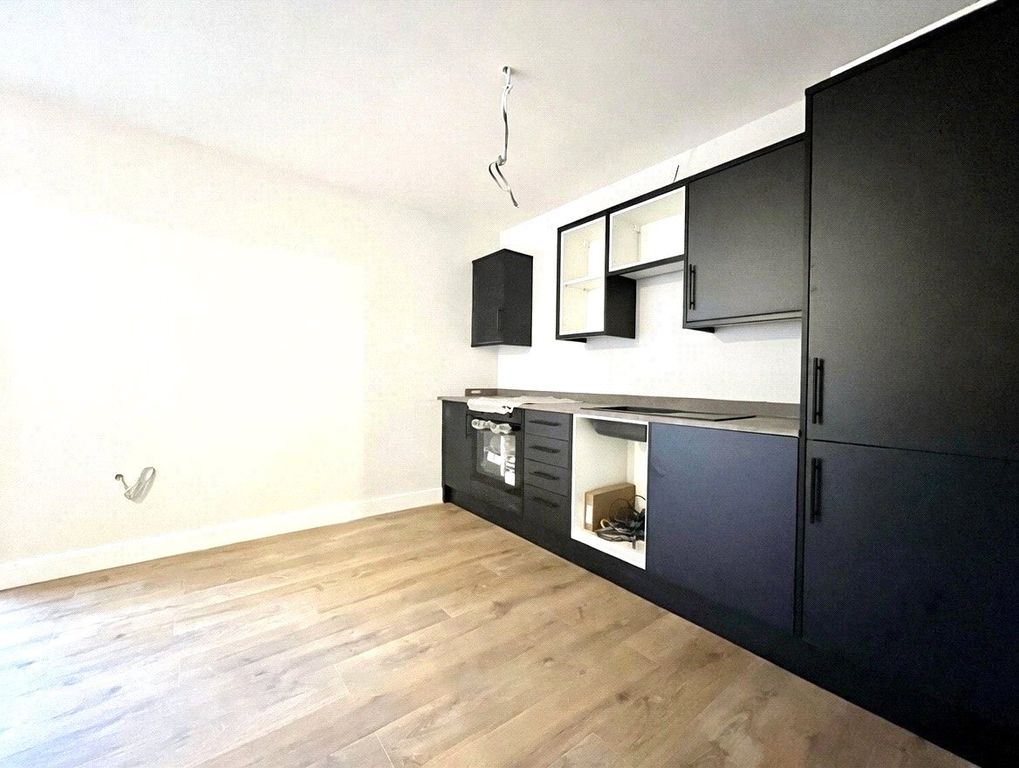 Property photo 3 of 6 Picture No. 07