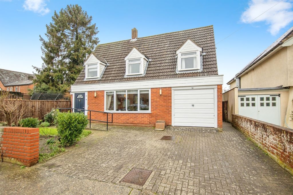 Property photo 1 of 25