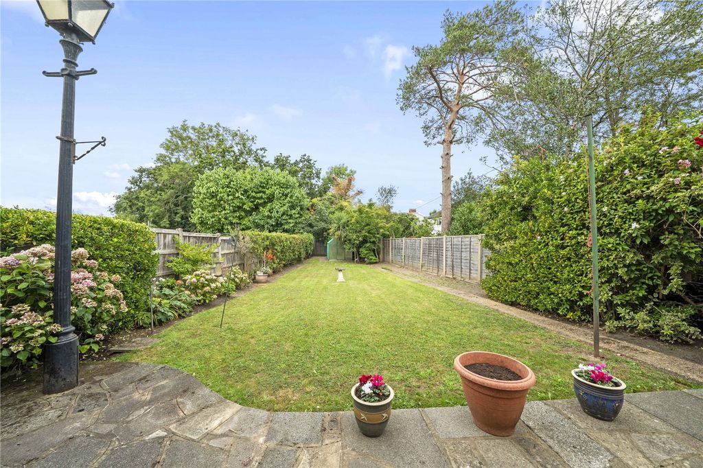 Property photo 2 of 13 Picture No. 11