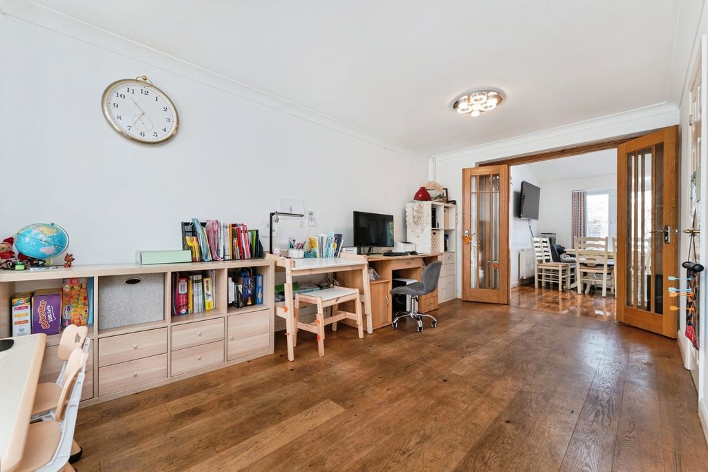 Property photo 2 of 20 Pbox-Img.Jpg