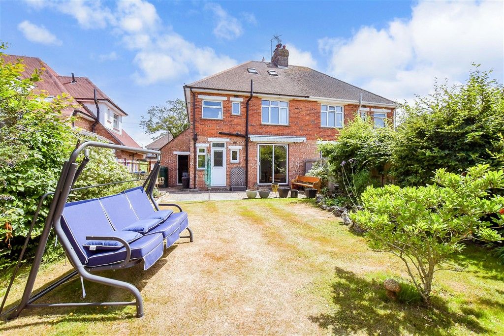 Property photo 1 of 18 Rear Garden