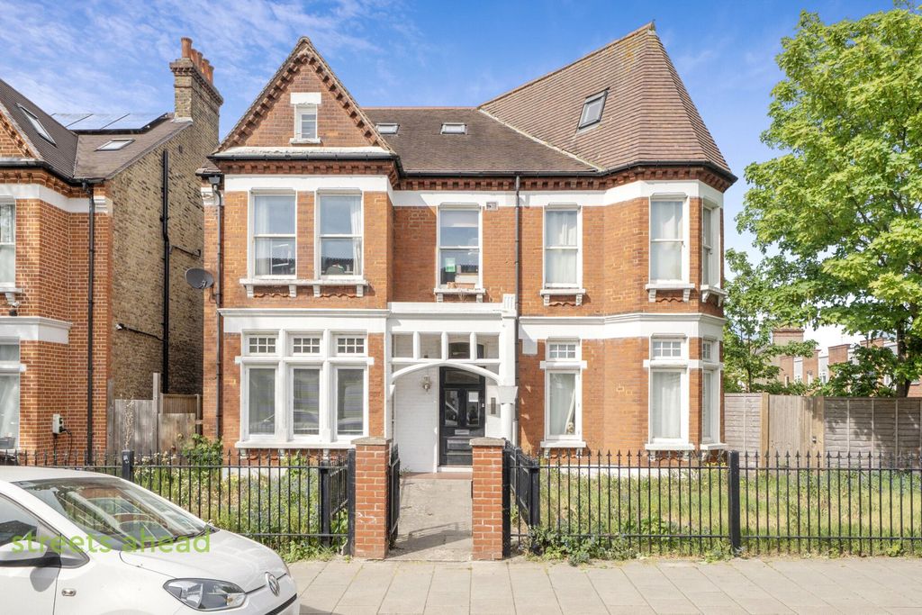 Property photo 1 of 13 3Cf5Ab97-1Ec5-4Bd...