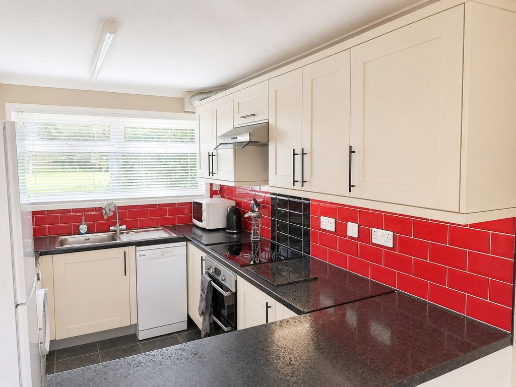 Property photo 2 of 3