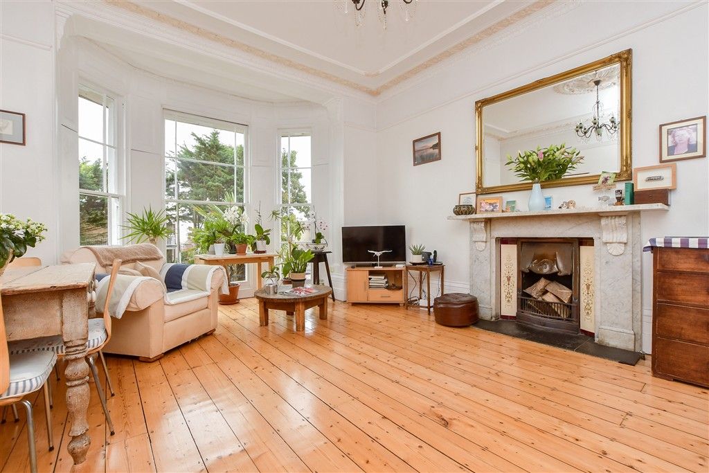 Property photo 1 of 16 Dining Room