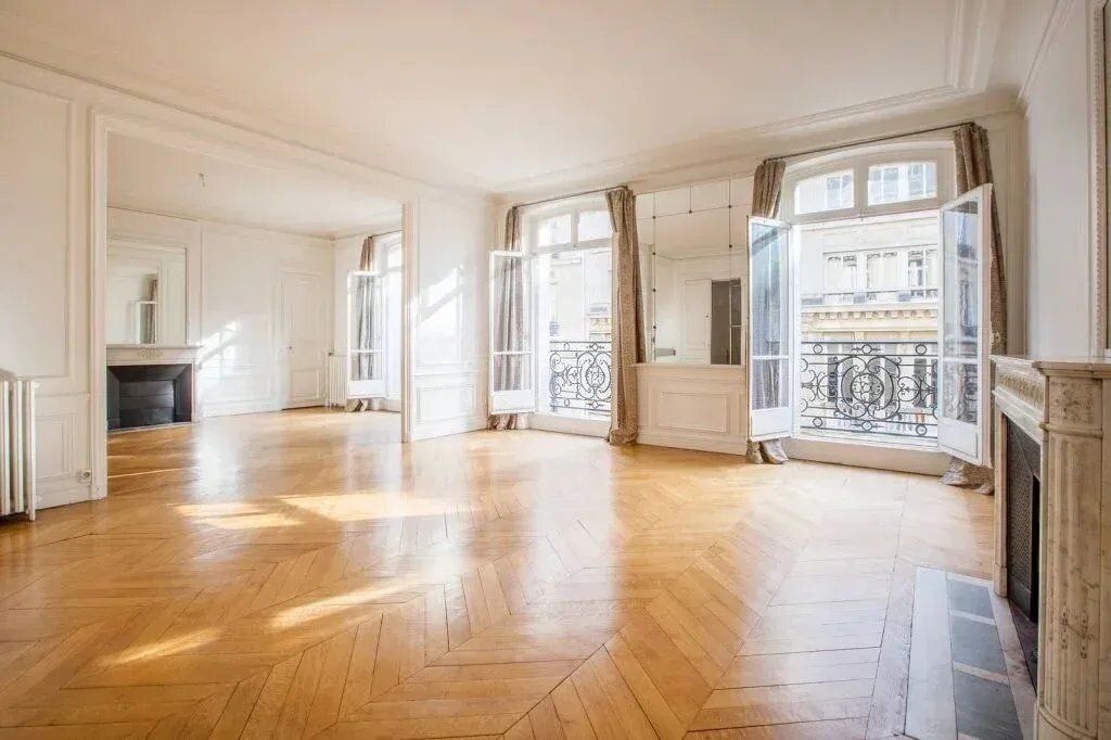Property photo 1 of 9 Paris VII - Gros Caillou - Family Apartment Of 206 Sqm