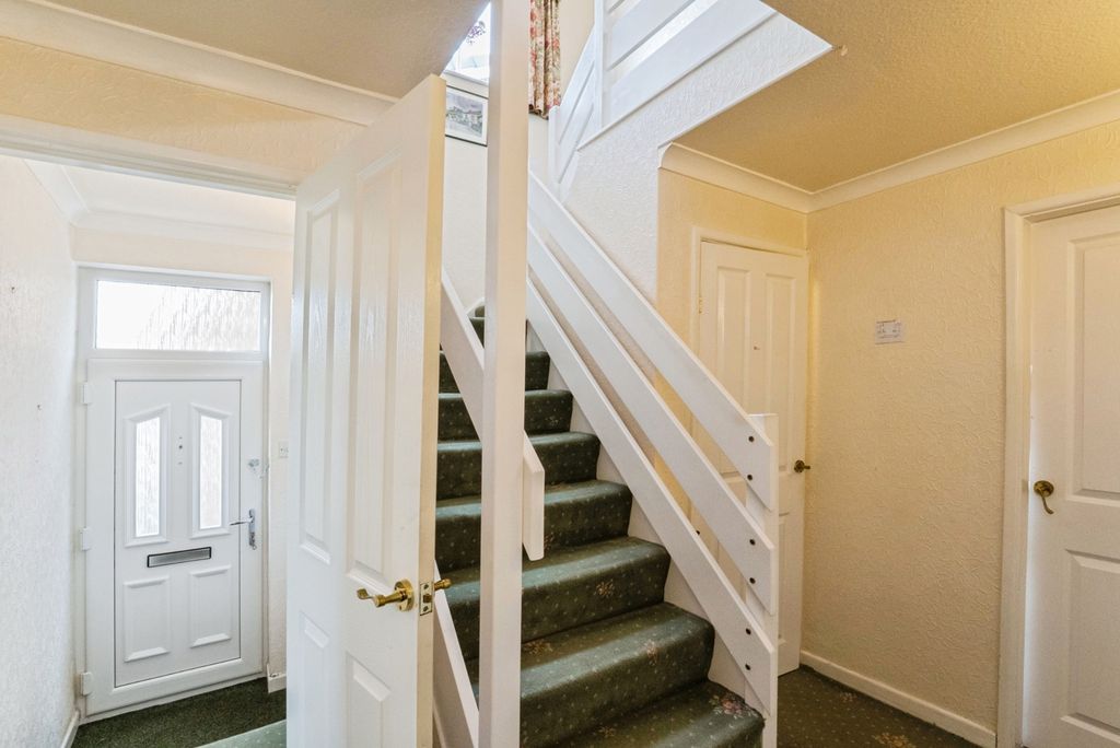 Property photo 2 of 26 Pbox-Img.Jpg