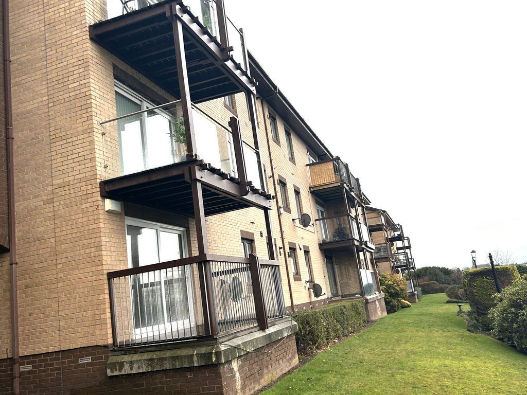 Property photo 1 of 16 Exterior