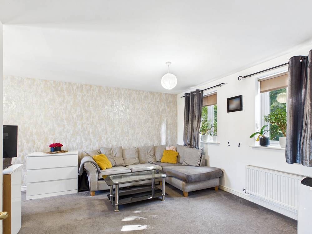 Property photo 2 of 7 Giraffe360-Still002