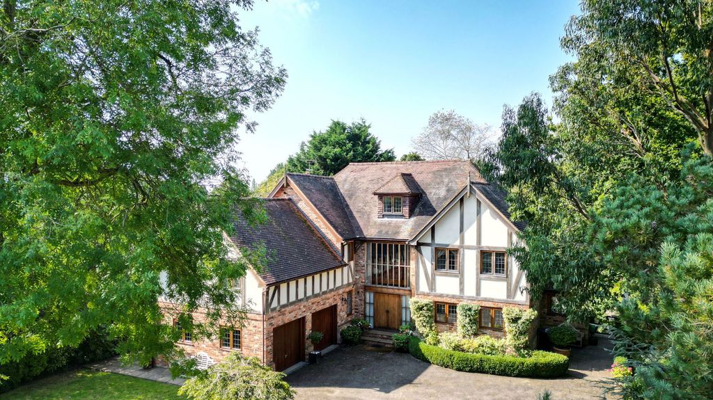 Property photo 1 of 27