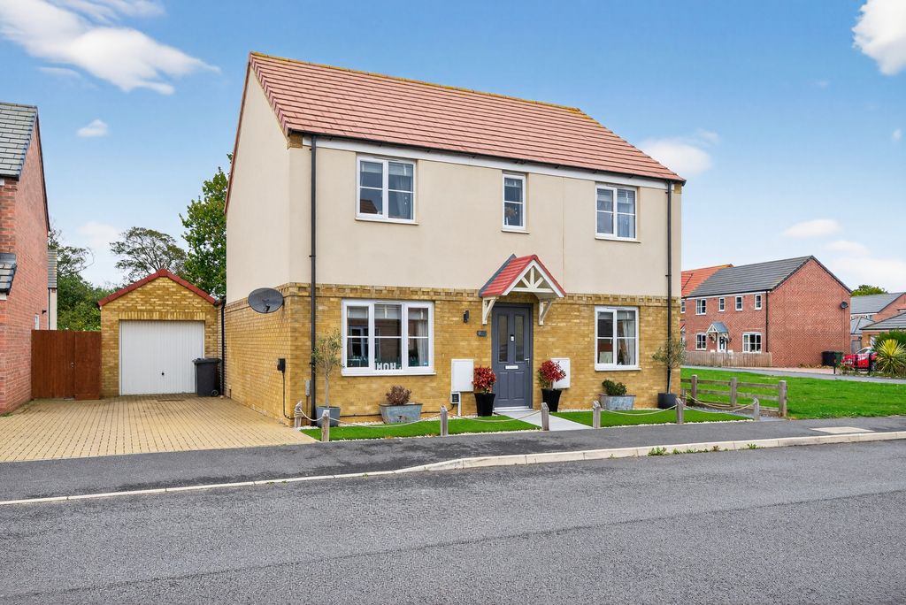 Property photo 1 of 20