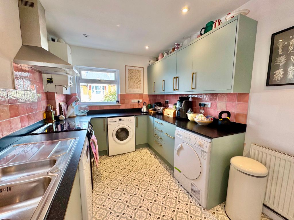 Property photo 3 of 12