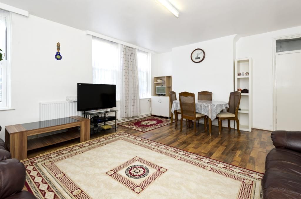 Property photo 3 of 9