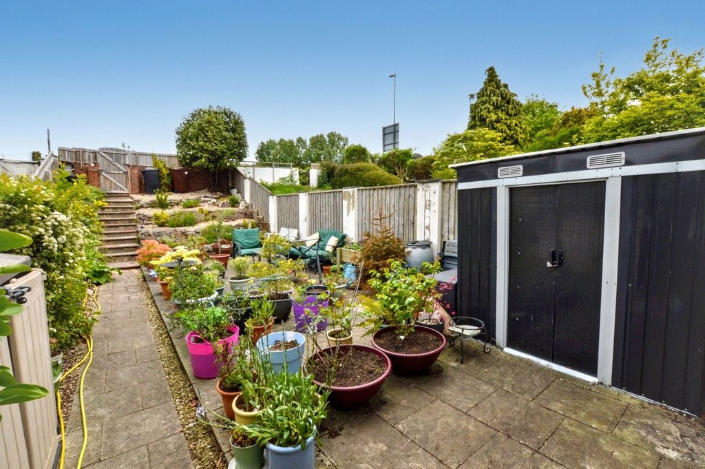 Property photo 2 of 15 Picture No. 16