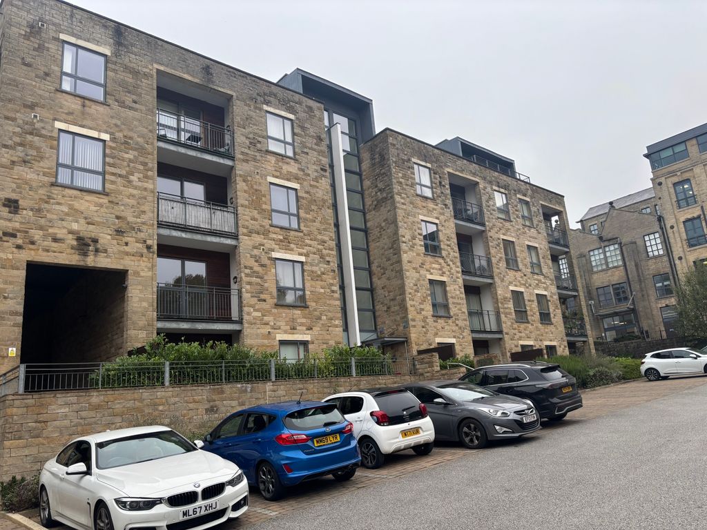 Property photo 1 of 16 Picture No. 19