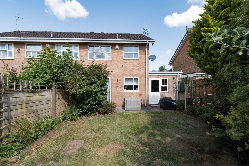 Property photo 2 of 13 Picture No. 15