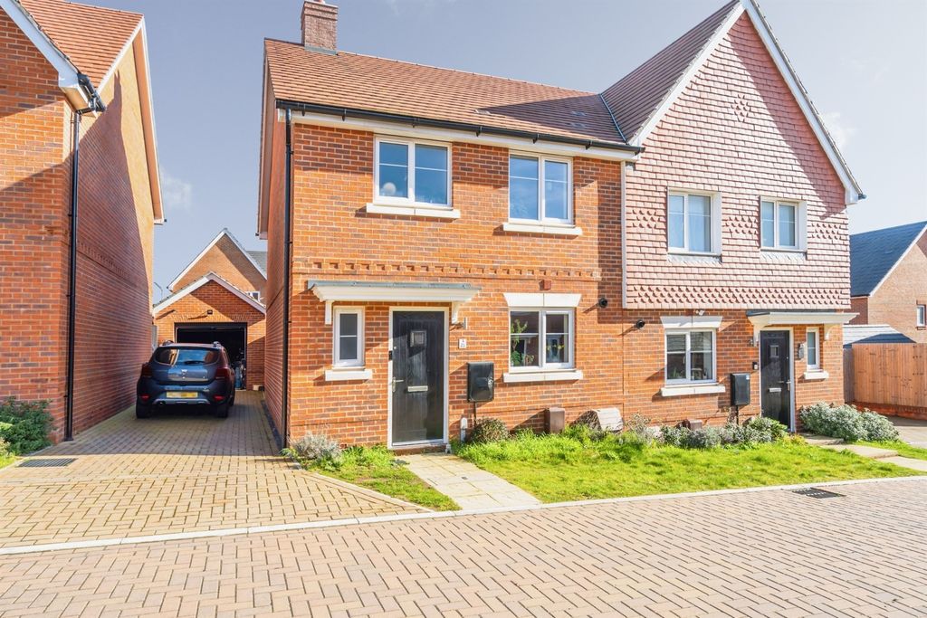 Property photo 1 of 13